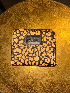 Von Dutch Black and Tan Leopard Print Zip Wallet